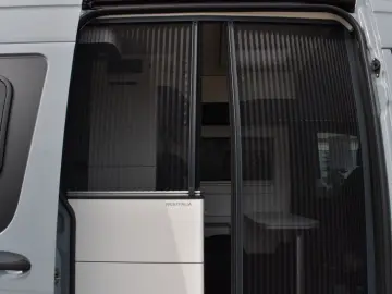 MERCEDES-BENZ James Cook 419 CDI 4x4 9 G-Tronic Slide Out