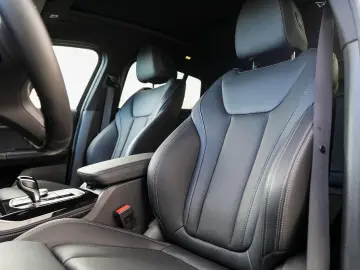 BMW X4 xDrive20i M-Sport AHK PANO ACC KoZg HuD Laser
