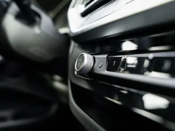 BMW X4 xDrive20i M-Sport AHK PANO ACC KoZg HuD Laser