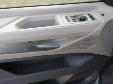 VW Multivan 2.0 TDI LÜ DSG-LED-AHK--LaneAss