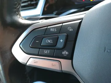 VW Multivan 2.0 TDI LÜ DSG-LED-AHK--LaneAss