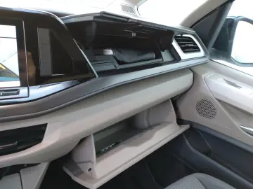 VW Multivan 2.0 TDI LÜ DSG-LED-AHK--LaneAss