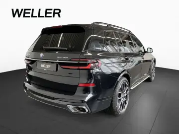 BMW X7 xDr40i M Sport ExDrive StHz SkyL AHK Massage