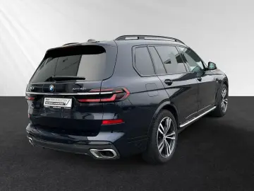 BMW X7 xDrive40i M Sport AHK SkyLounge Autobahnass.