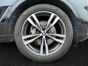 BMW X7 xDrive40i M Sport AHK SkyLounge Autobahnass.