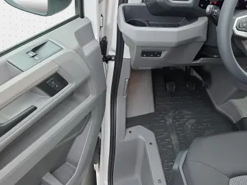 VW Crafter Kasten TDI 130kW langer Radst. VORB. AHK