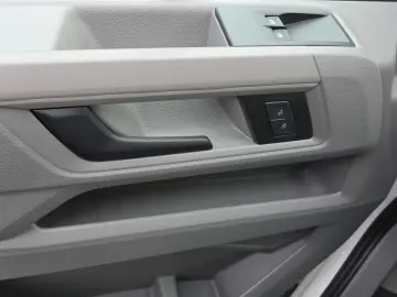VW Crafter Kasten TDI 130kW langer Radst. VORB. AHK