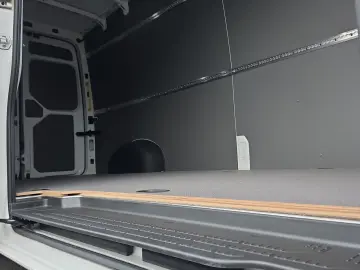 VW Crafter Kasten TDI 130kW langer Radst. VORB. AHK