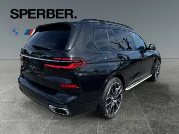 BMW X7 xDrive40i 22 Zoll Autobahnassistent Sky Loung