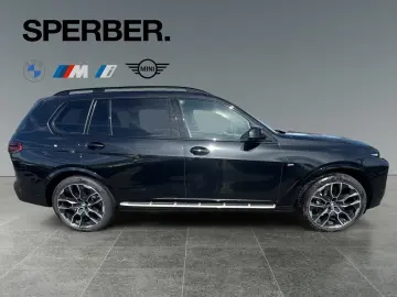 BMW X7 xDrive40i 22 Zoll Autobahnassistent Sky Loung
