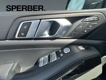 BMW X7 xDrive40i 22 Zoll Autobahnassistent Sky Loung