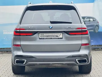 BMW X7 xDrive40i M Sport AHK P-SKY 6-Sitze StHzg h&k