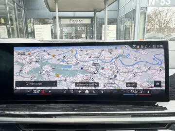 BMW X7 xDrive40i M Sport AHK P-SKY 6-Sitze StHzg h&k