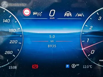 MERCEDES-BENZ CLE 450 4M Coupé Edition AMG 360  Pano DIG-LED