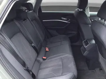 AUDI Q8 e-tron 50 Q ADVANCED MATRIX KAMERA BuO AHK