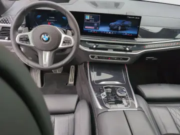 BMW X7 xDrive40i M Sport Standheizung Massage AHK