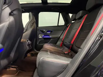 MERCEDES-BENZ GLC 43 AMG Performance AHK Dist 21  Ni…