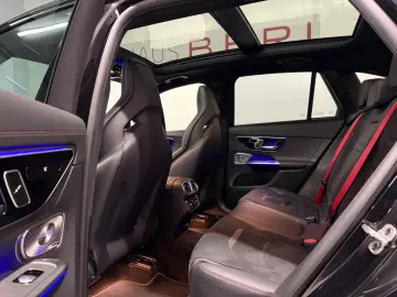 MERCEDES-BENZ GLC 43 AMG Performance AHK Dist 21  Ni…