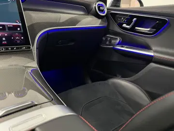 MERCEDES-BENZ GLC 43 AMG Performance AHK Dist 21  Ni…