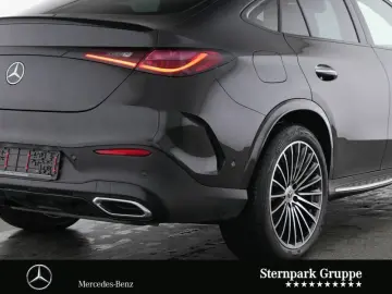 MERCEDES-BENZ GLC 300 4M AMG Coupé  HuD Pano Burm 36…