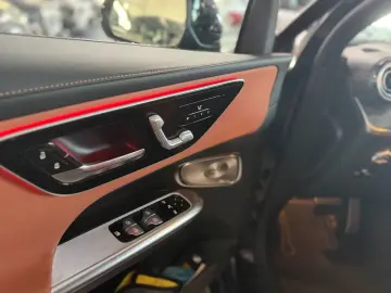 MERCEDES-BENZ GLC 300de 4M AMG Night-Pano -HUD-360K-…