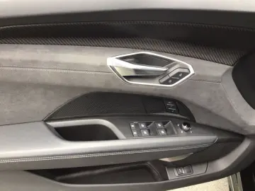 AUDI RS e-tron GT Q LM21 OPS  MATRIX PRIVACY