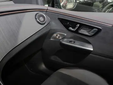 MERCEDES-BENZ EQE SUV 53 AMG 4M  Premium Distr. LED …