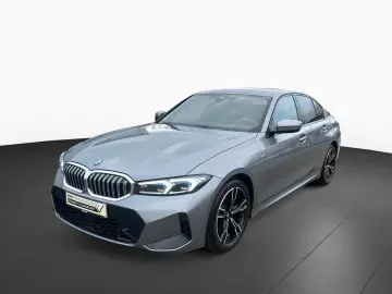 BMW 320d xDrive M Sport HUD PA  ACC AHK Leas 329 -