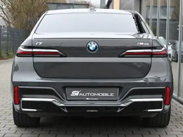 BMW i7 M70 xDrive  UVP 223.369€ VOLLLEDER ALCANTARA