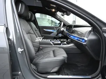 BMW i7 M70 xDrive  UVP 223.369€ VOLLLEDER ALCANTARA