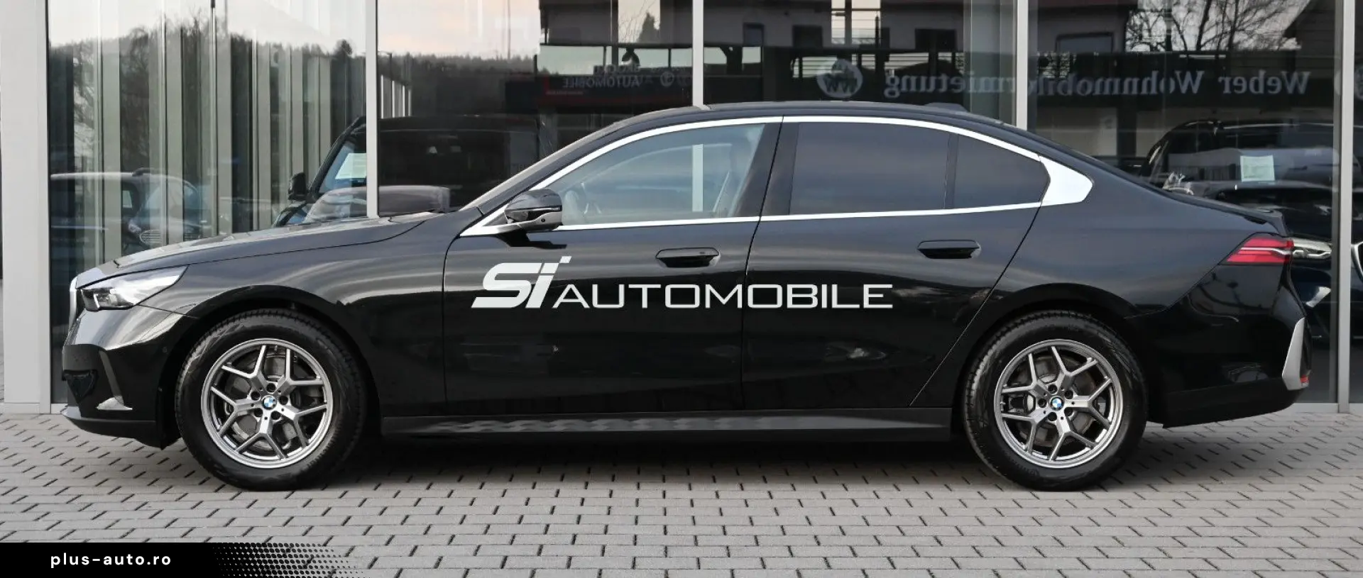 BMW 520d  KOMFORTSITZE PANO SITZKLIMA STANDHEIZ 360