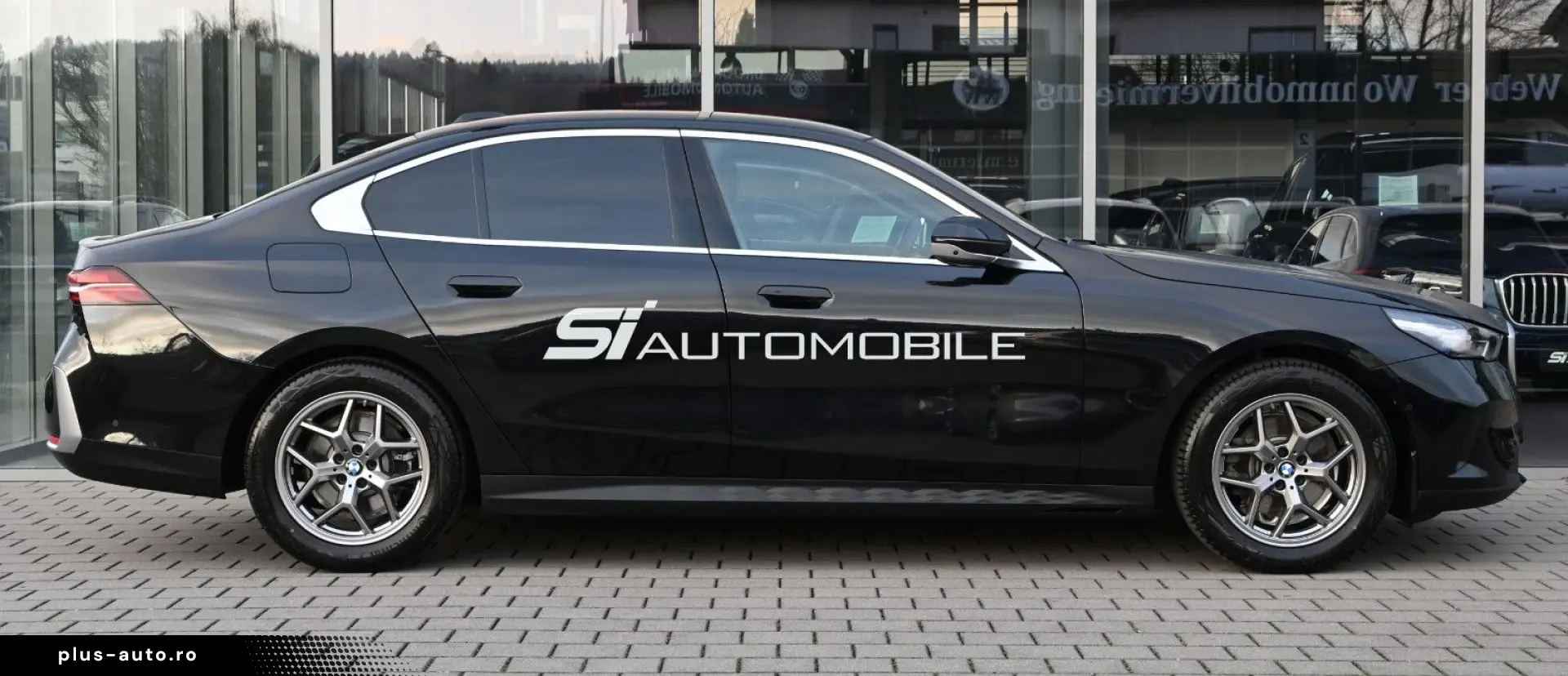 BMW 520d  KOMFORTSITZE PANO SITZKLIMA STANDHEIZ 360