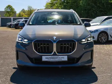 BMW 223 Active Tourer xDrive AHK LED ACC NAVI H K