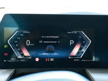 BMW 223 Active Tourer xDrive AHK LED ACC NAVI H K