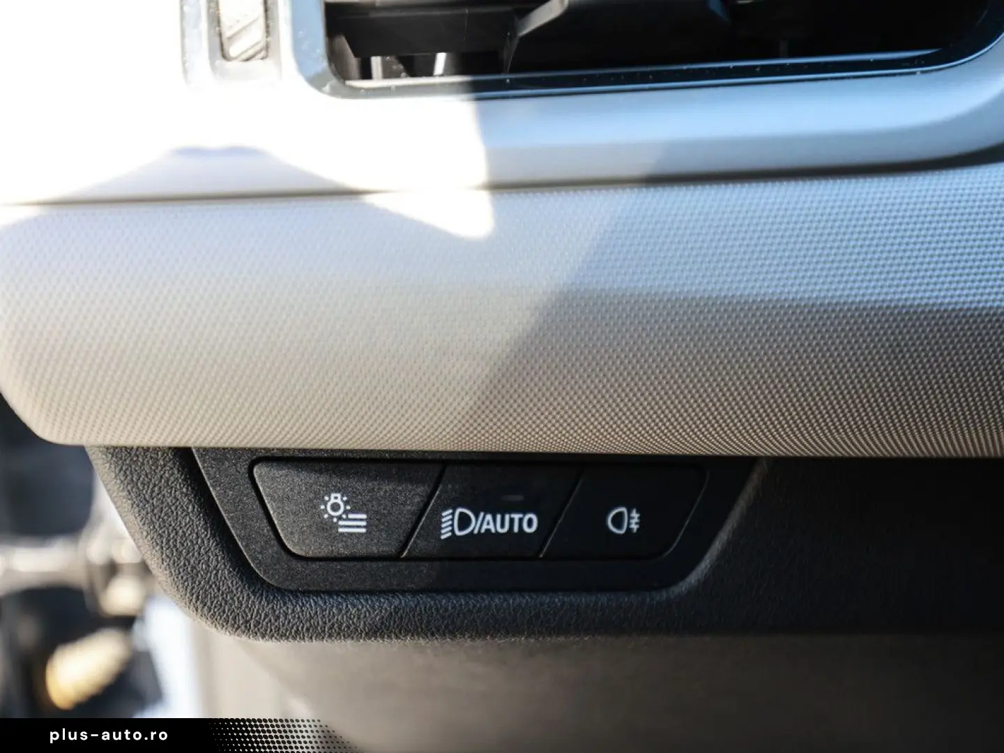 BMW 223 Active Tourer xDrive AHK LED ACC NAVI H K