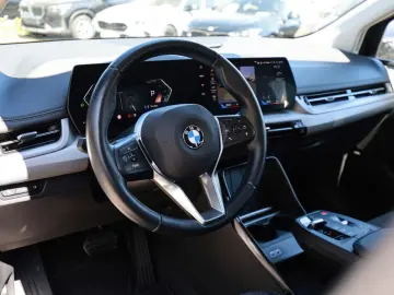 BMW 223 Active Tourer xDrive AHK LED ACC NAVI H K