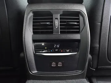 BMW 320 d xDrive LED Head-Up DAB SHZ Navi Kamera ACC