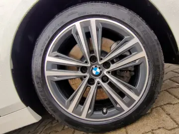 BMW 220d Gran Coupé xDrive  AHK H K HuD Pano Key ACC