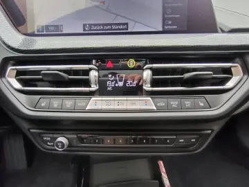 BMW 220d Gran Coupé xDrive  AHK H K HuD Pano Key ACC