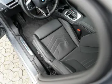 BMW 123 xDrive M-Sport 19 HuD PANO ACC AHK eSitz H&K