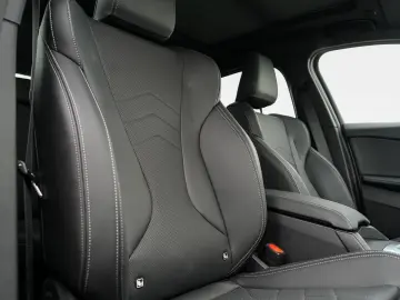 BMW 123 xDrive M-Sport 19 HuD PANO ACC AHK eSitz H&K