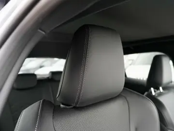 BMW 123 xDrive M-Sport 19 HuD PANO ACC AHK eSitz H&K
