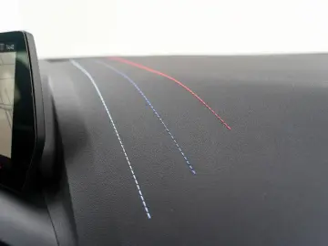 BMW 123 xDrive M-Sport 19 HuD PANO ACC AHK eSitz H&K