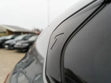 BMW 123 xDrive M-Sport 19 HuD PANO ACC AHK eSitz H&K