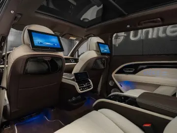 BENTLEY Bentayga 4.0 V8 EWB Azure 4WD Autom.