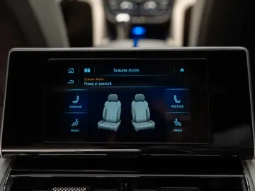 BENTLEY Bentayga 4.0 V8 EWB Azure 4WD Autom.