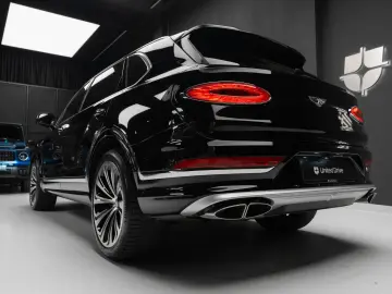 BENTLEY Bentayga 4.0 V8 EWB Azure 4WD Autom.