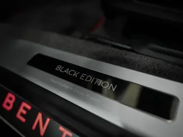BENTLEY Continental GTC BLACK-EDITION NAIM ROTATING 1.HD