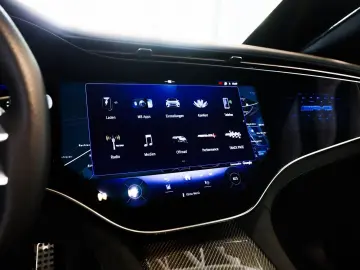 MERCEDES-BENZ EQE 43 AMG 4M PremiumPlus Hyper HUD Fahrassis