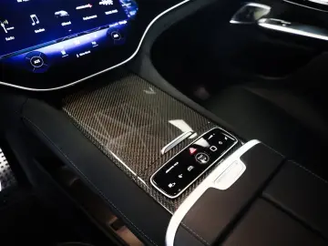 MERCEDES-BENZ EQE 43 AMG 4M PremiumPlus Hyper HUD Fahrassis